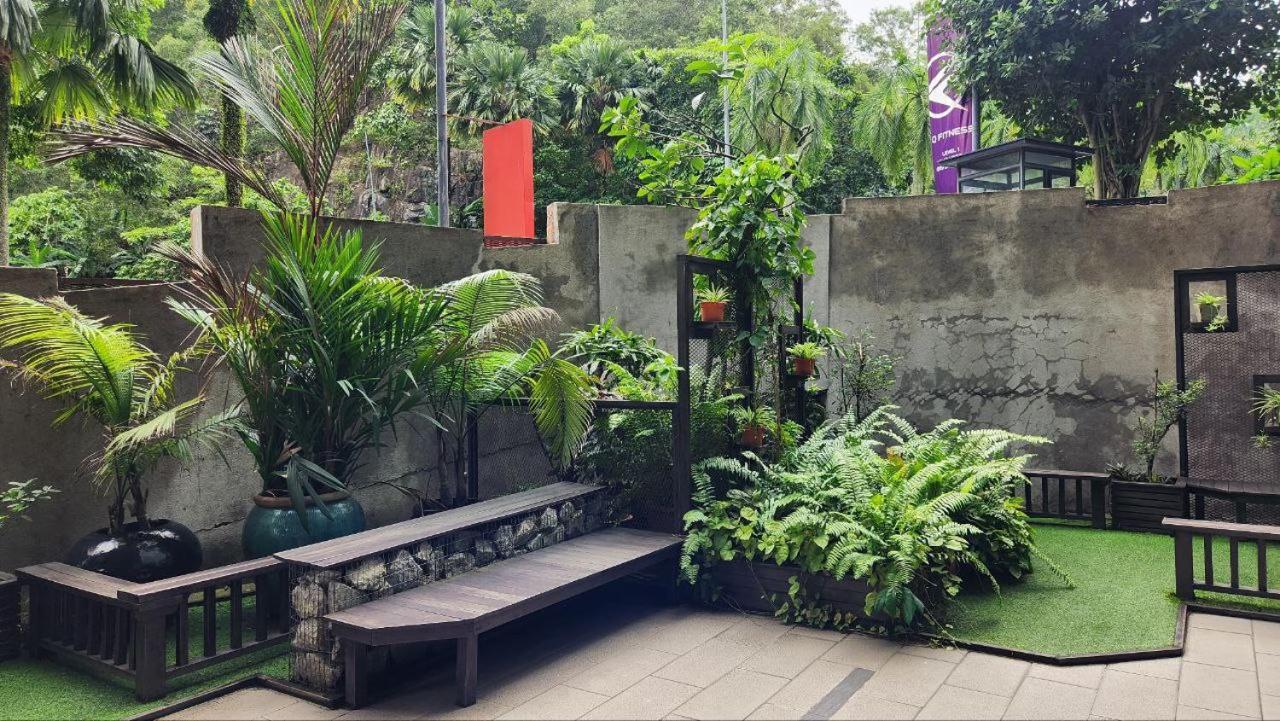 Hotel Perdana Hills Petaling Jaya Zewnętrze zdjęcie